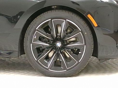 New 2026 BMW 740i w/ Premium Package image 10
