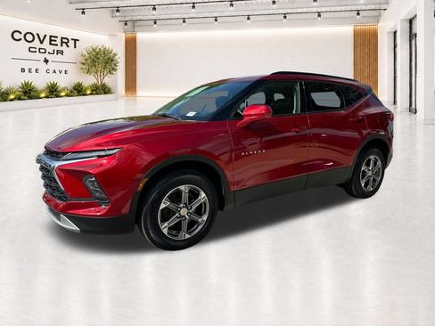 Used 2024 Chevrolet Blazer LT w/ Convenience Package FWD image 4