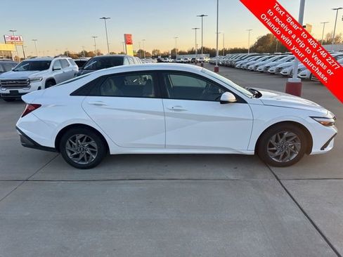 Used 2024 Hyundai Elantra SEL image 6