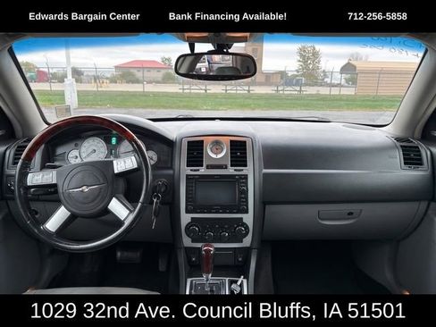 Used 2006 Chrysler 300 C w/ Navigation & Sound Group II image 13