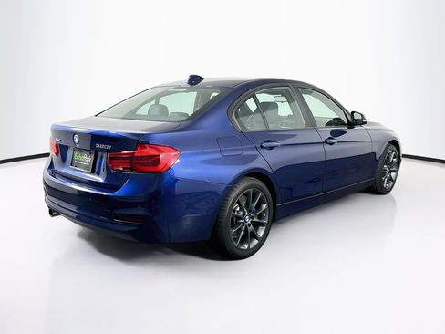 Used 2018 BMW 320i xDrive Sedan AWD/4WD image 9
