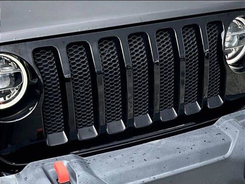 Used 2022 Jeep Gladiator Overland w/ Popular Equipment Package AWD/4WD image 30