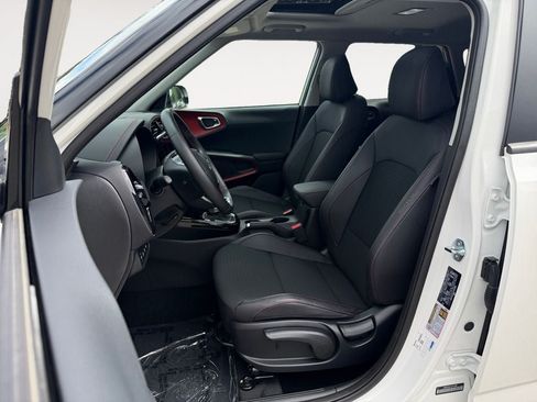 Used 2025 Kia Soul GT-Line FWD image 6