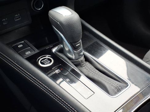 Used 2022 Nissan Kicks SV FWD image 26