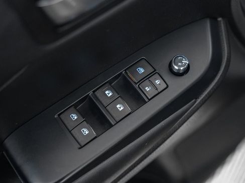 Used 2019 Toyota Highlander SE image 42