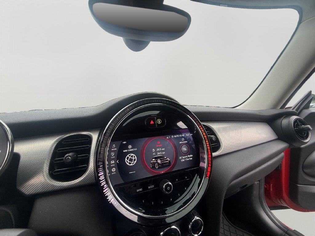 Used 2023 MINI Cooper 2-Door Hardtop FWD image 15