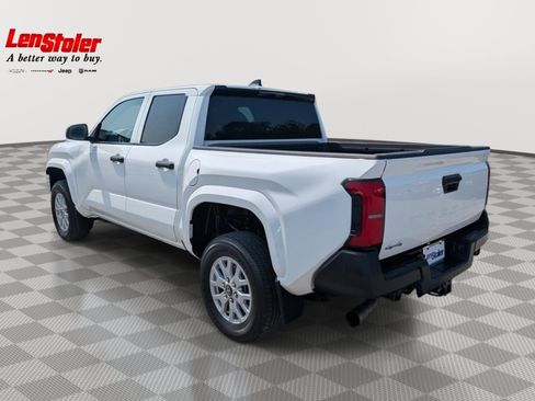 Used 2024 Toyota Tacoma SR AWD/4WD image 3