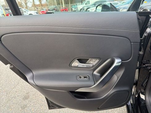 Used 2025 Mercedes-Benz CLA 250 image 23