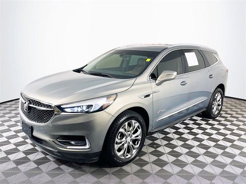 Used 2018 Buick Enclave Avenir w/ Avenir Technology Package image 4