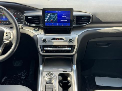 Used 2021 Ford Explorer XLT w/ Equipment Group 202A image 40