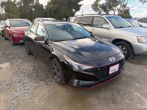 Used 2022 Hyundai Elantra SEL w/ Convenience Package image 3