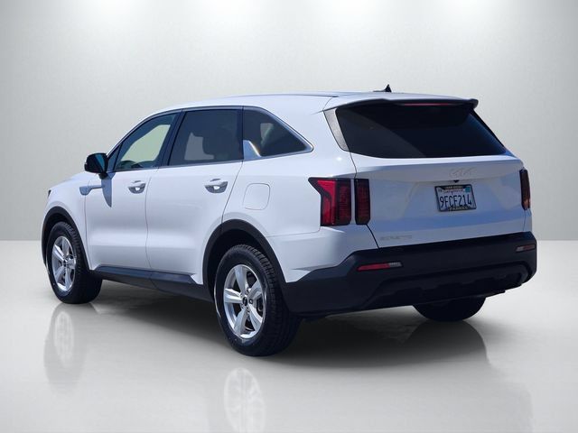 Used 2023 Kia Sorento LX FWD image 6