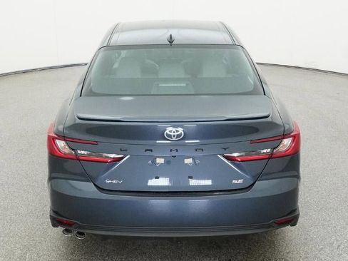 New 2026 Toyota Camry SE FWD image 7