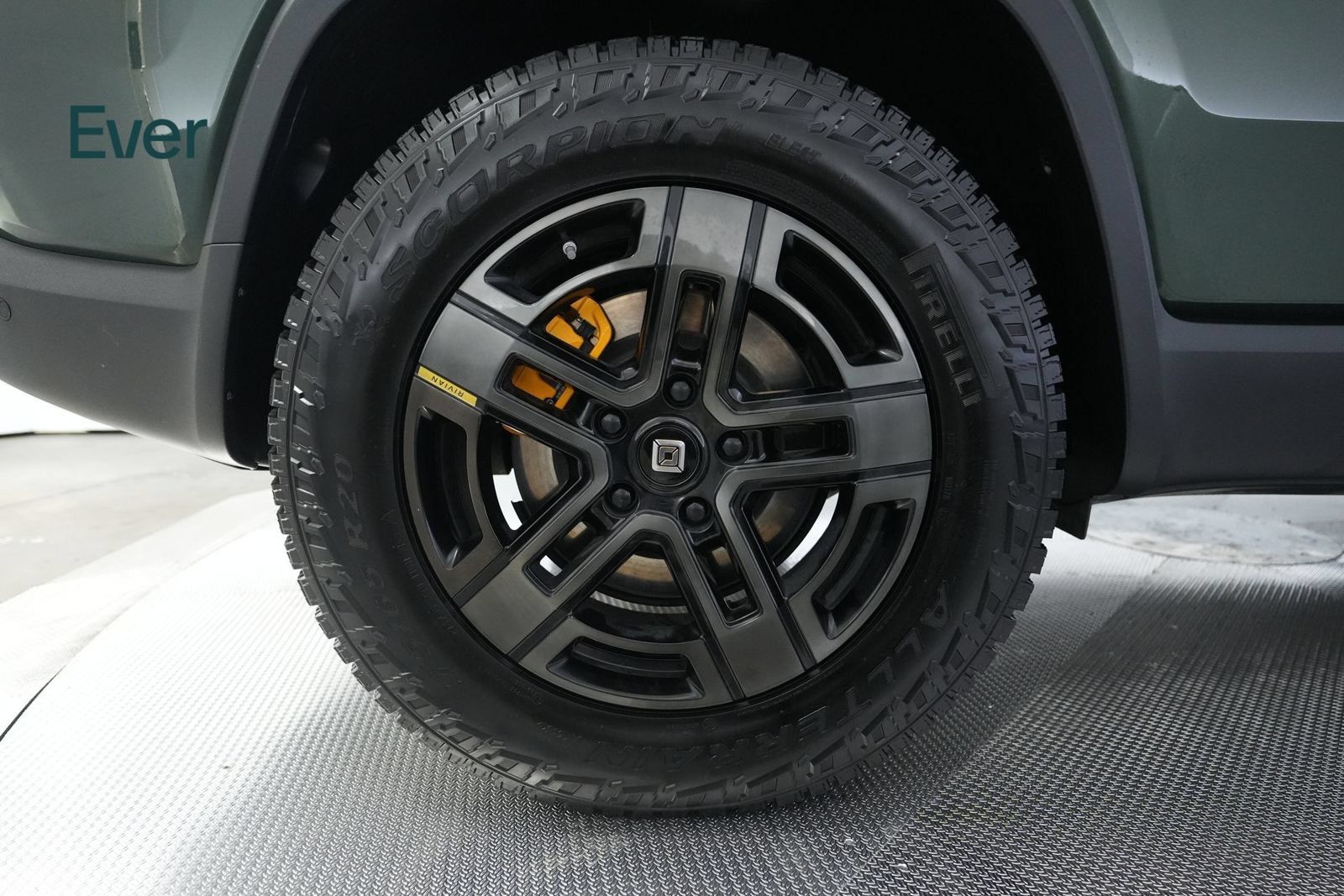 Used 2023 Rivian R1S Adventure Quad AWD/4WD image 21