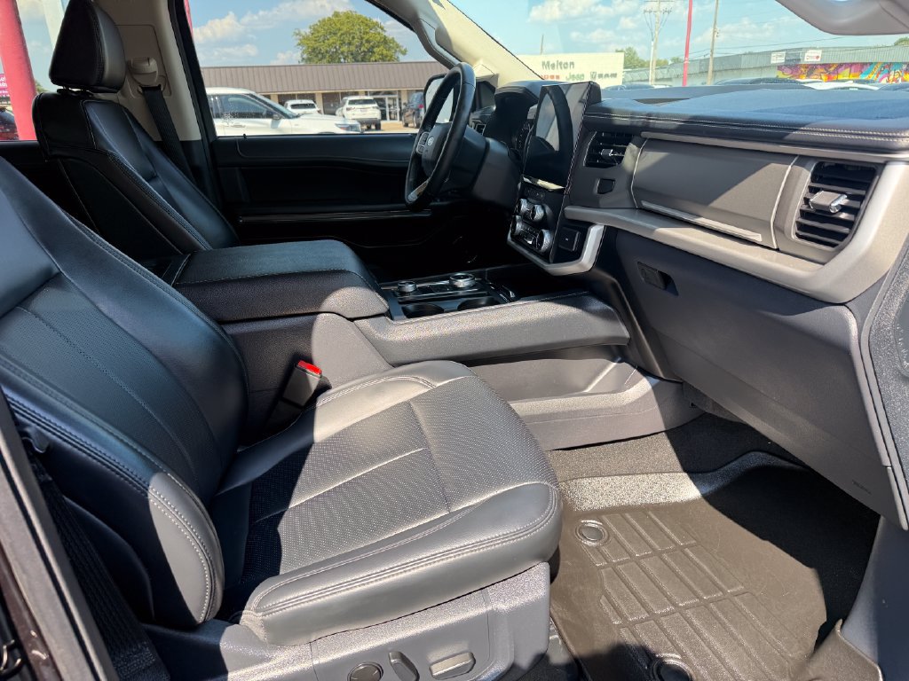 Used 2024 Ford Expedition Max XLT AWD/4WD image 13