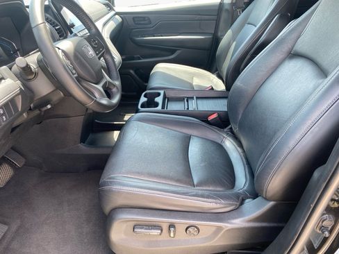 Used 2021 Honda Odyssey EX-L image 11
