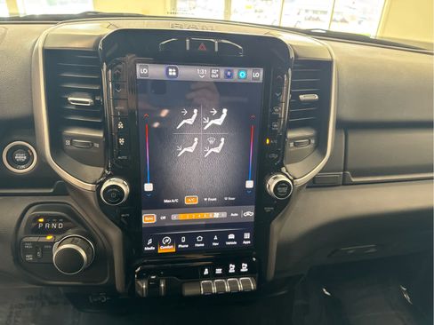 Used 2024 RAM 2500 Big Horn w/ Sport Appearance Package image 21