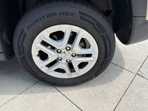 Used 2019 Jeep Compass Sport AWD/4WD image 17