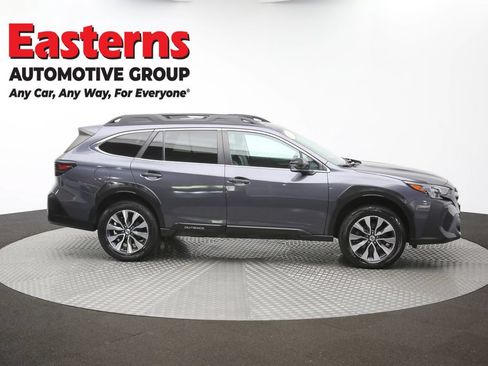 Used 2023 Subaru Outback Limited AWD/4WD image 40