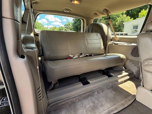 Used 2004 Ford Excursion Limited AWD/4WD image 22