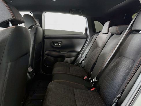 Used 2023 Honda HR-V Sport image 8
