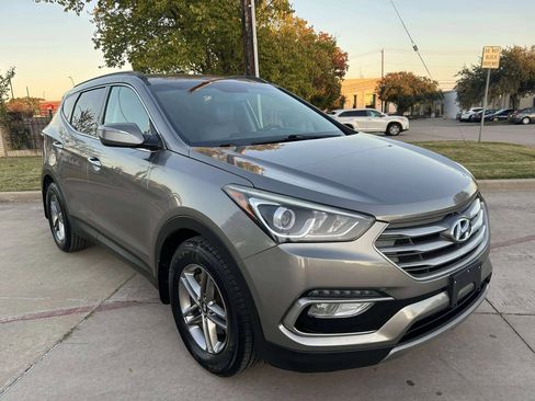 Used 2017 Hyundai Santa Fe Sport image 3