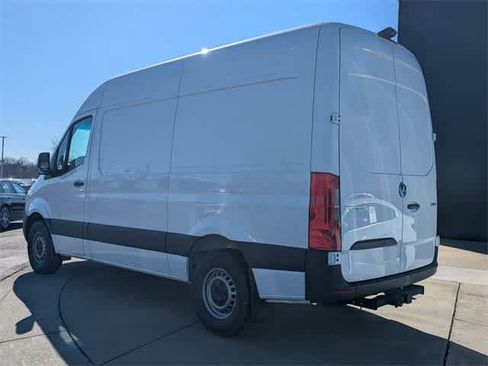 Used 2025 Mercedes-Benz Sprinter 2500 image 7