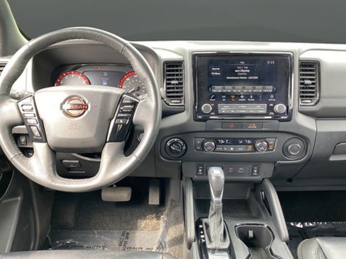 Used 2022 Nissan Frontier PRO-4X w/ Pro-4X Premium Package AWD/4WD image 11