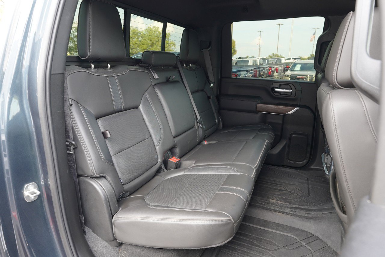 Certified 2020 Chevrolet Silverado 3500 High Country w/ Technology Package AWD/4WD image 23