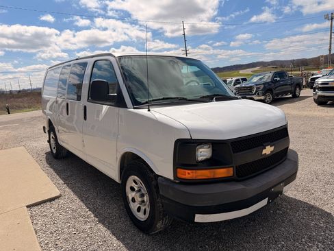 Used 2012 Chevrolet Express 1500 image 4