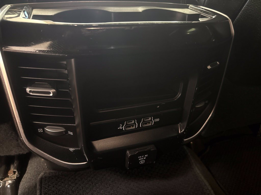 Used 2020 RAM 2500 Laramie w/ Night Edition AWD/4WD image 13