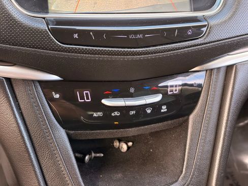 Used 2018 Cadillac XT5 Luxury FWD image 24