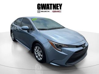Used 2026 Toyota Corolla LE FWD video 1