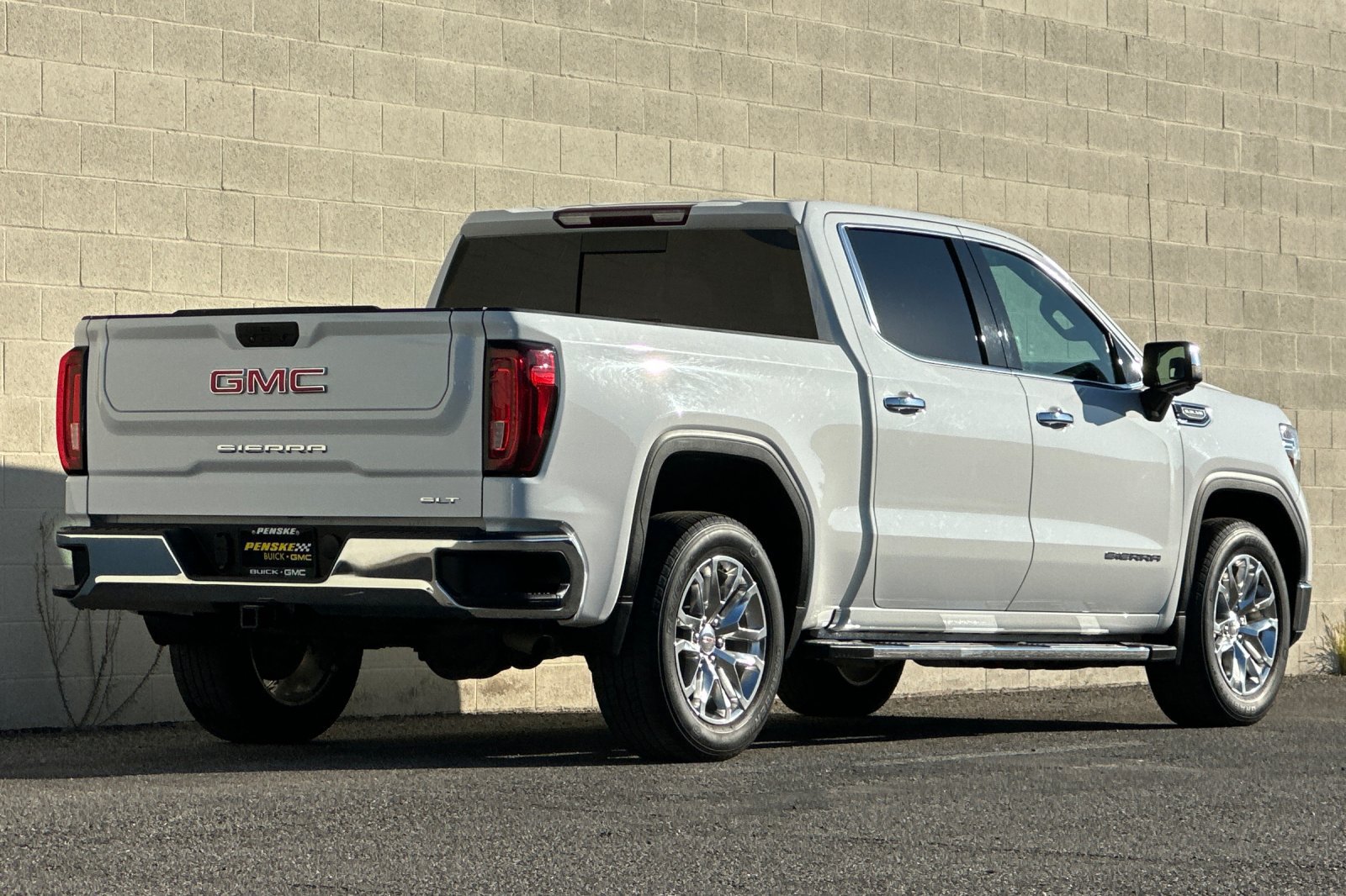 Certified 2021 GMC Sierra 1500 SLT w/ SLT Premium Package RWD image 4