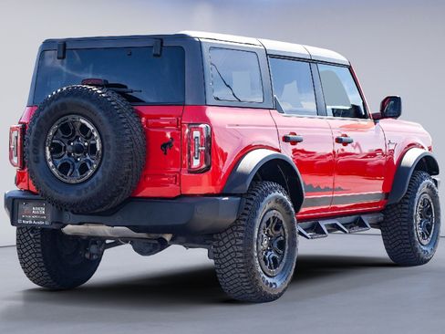 Used 2022 Ford Bronco Wildtrak image 4