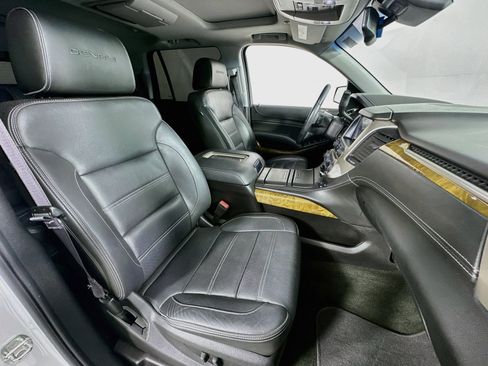 Used 2017 GMC Yukon Denali w/ Open Road Package RWD image 32