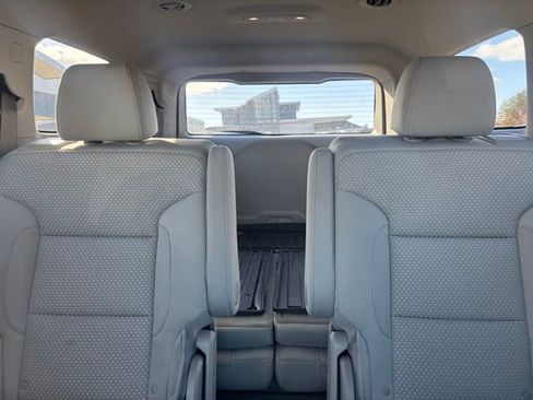 Used 2021 GMC Acadia SLE w/ Driver Convenience Package image 13