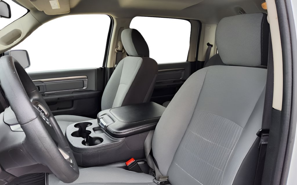 Used 2023 RAM 1500 Classic SLT w/ Electronics Group AWD/4WD image 21