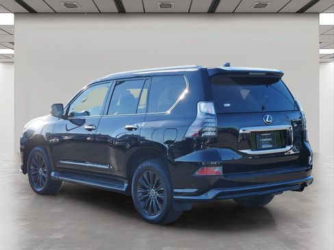 Certified 2023 Lexus GX 460 Luxury w/ Sport Design Package AWD/4WD image 4