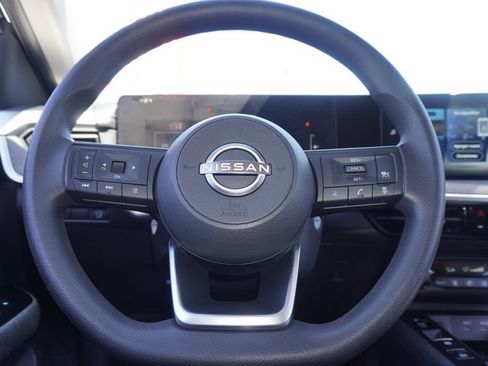 Used 2026 Nissan Kicks SV FWD image 20