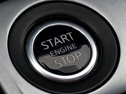 Used 2023 Nissan Sentra SV FWD image 20
