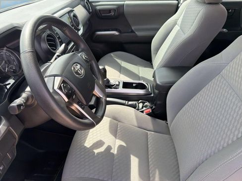 Used 2023 Toyota Tacoma SR5 RWD image 5