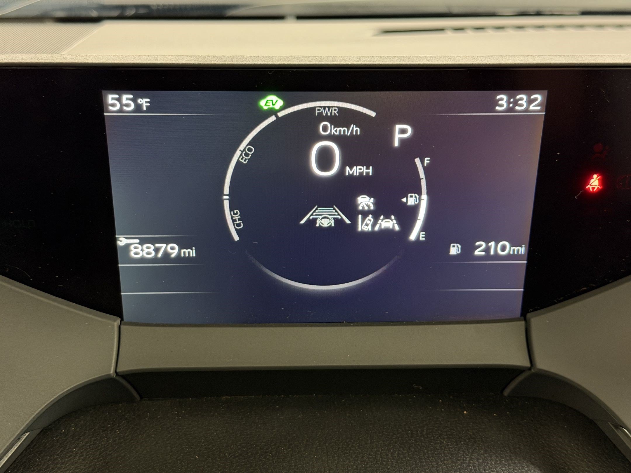 Used 2024 Toyota Prius XLE FWD image 23