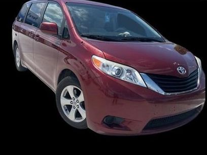 Used 2014 Toyota Sienna LE