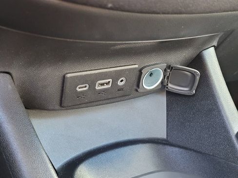 Used 2021 Chevrolet Malibu RS image 25