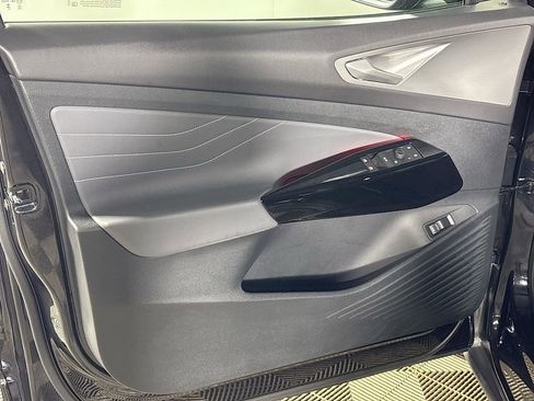 Used 2023 Volkswagen ID.4 Pro S image 10