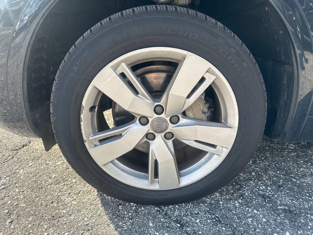 Used 2019 Audi Q5 2.0T Premium w/ Convenience Package AWD/4WD image 13