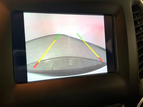 Used 2019 Jeep Cherokee Latitude Plus image 21