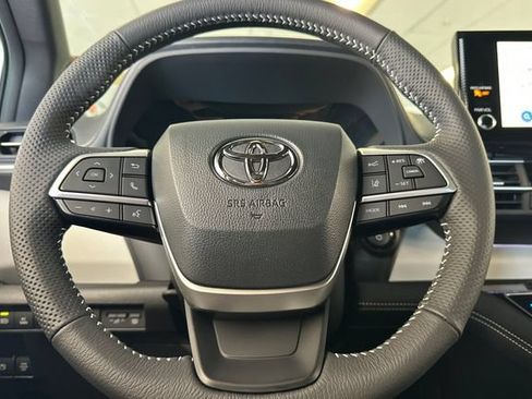 Certified 2026 Toyota Sienna XSE FWD image 29