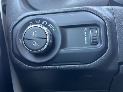 Used 2023 Jeep Gladiator Mojave w/ Cold Weather Group image 26